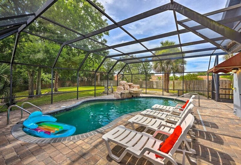 Lovely Palm Coast Retreat W/ Outdoor Kitchen