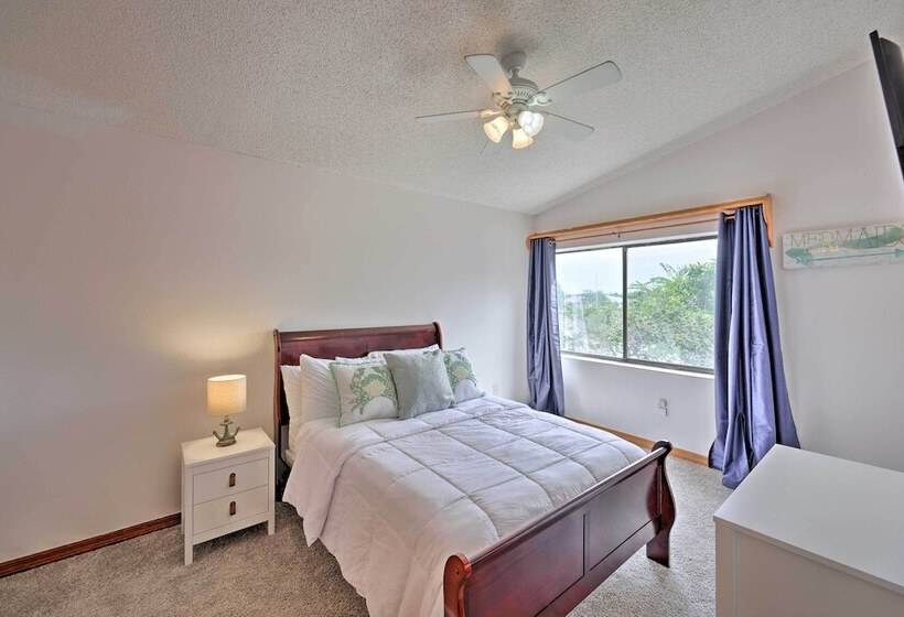 Lovely Palm Coast Retreat W/ Outdoor Kitchen