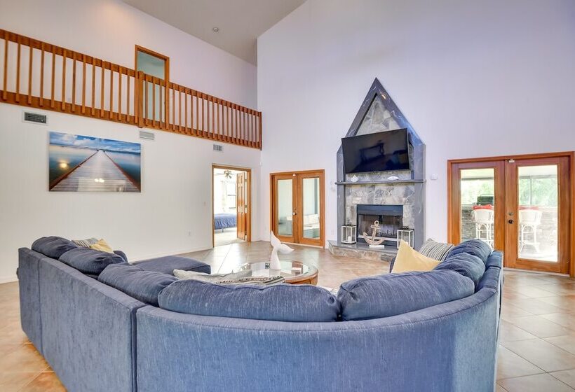 Lovely Palm Coast Retreat W/ Outdoor Kitchen