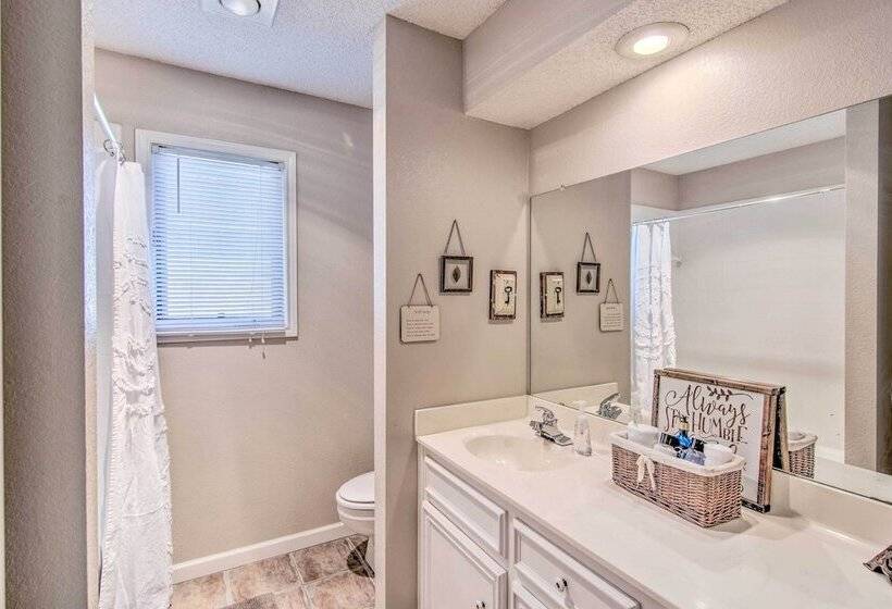 Lubbock Home W/ Deck & Yard 8 Miles To Ttu!