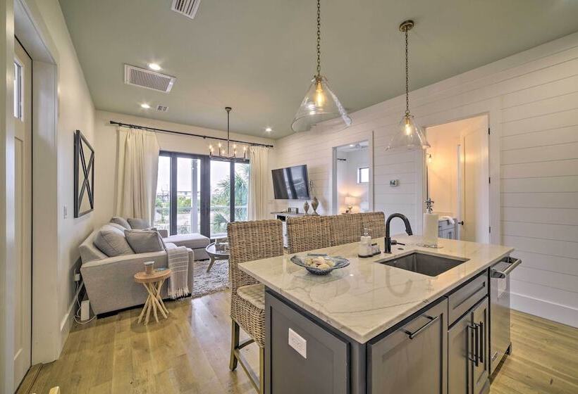 Luxe Beachfront Windmark Cottage W/ Deck!