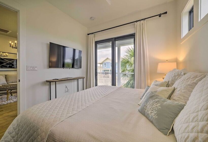 Luxe Beachfront Windmark Cottage W/ Deck!