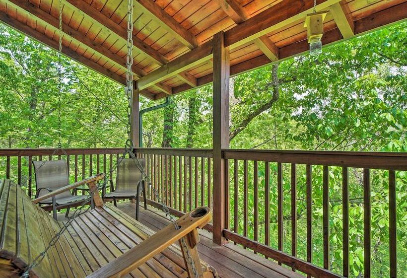 Pigeon Forge Cabin: Sauna, Saltwater Pool & Views!