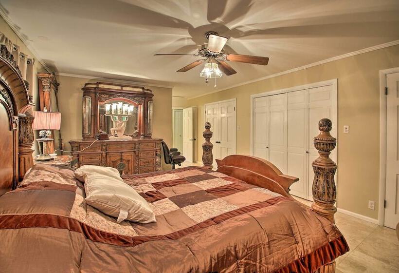 3 Mi To Town: Home W/ Covered Patio In Hot Springs