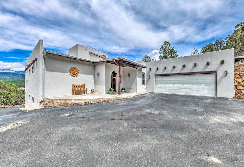 Luxe Ruidoso Home W/ Hot Tub + Mountain Views