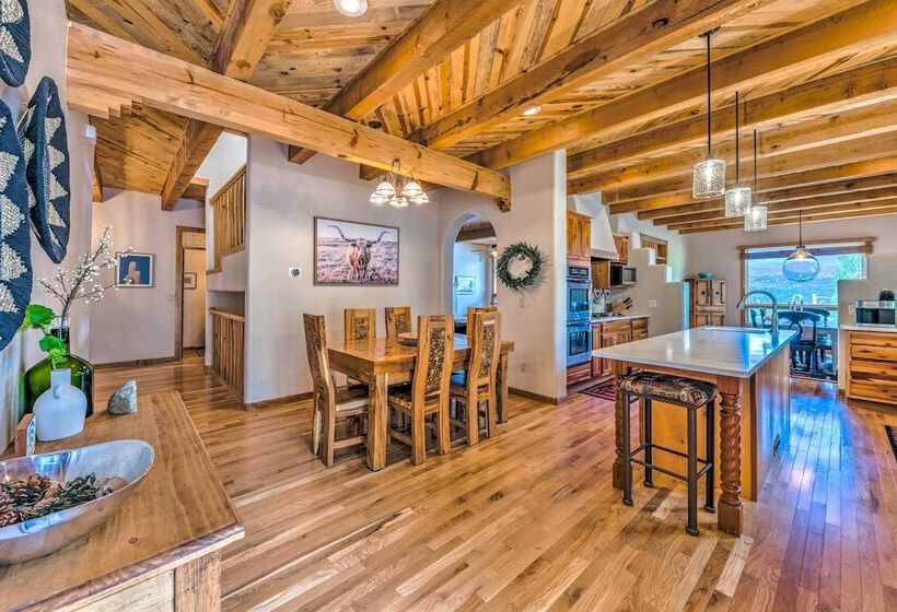 Luxe Ruidoso Home W/ Hot Tub + Mountain Views