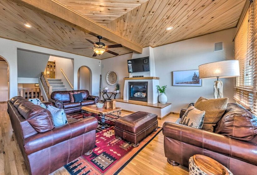 Luxe Ruidoso Home W/ Hot Tub + Mountain Views