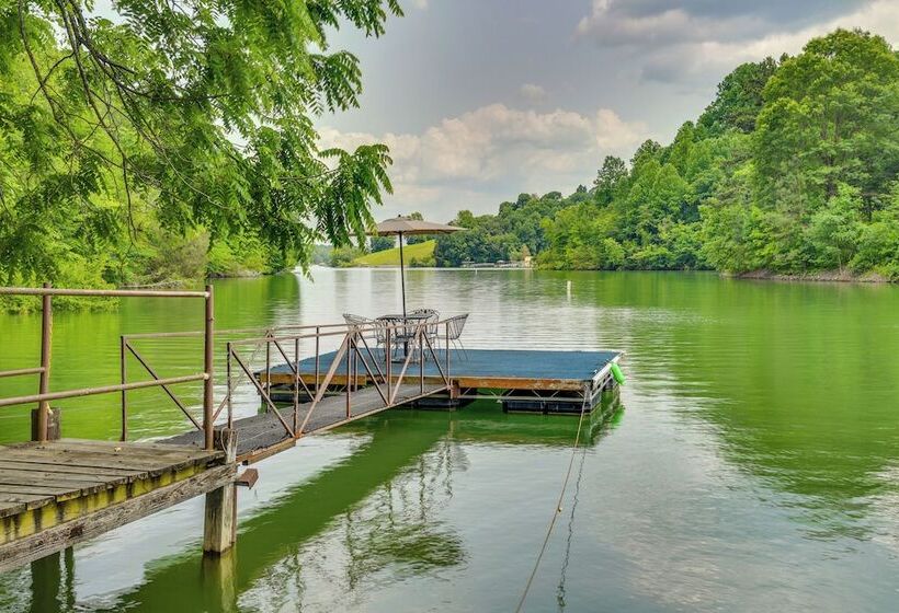 Modern Tims Ford Lake Home W/ Private Dock & Pool!