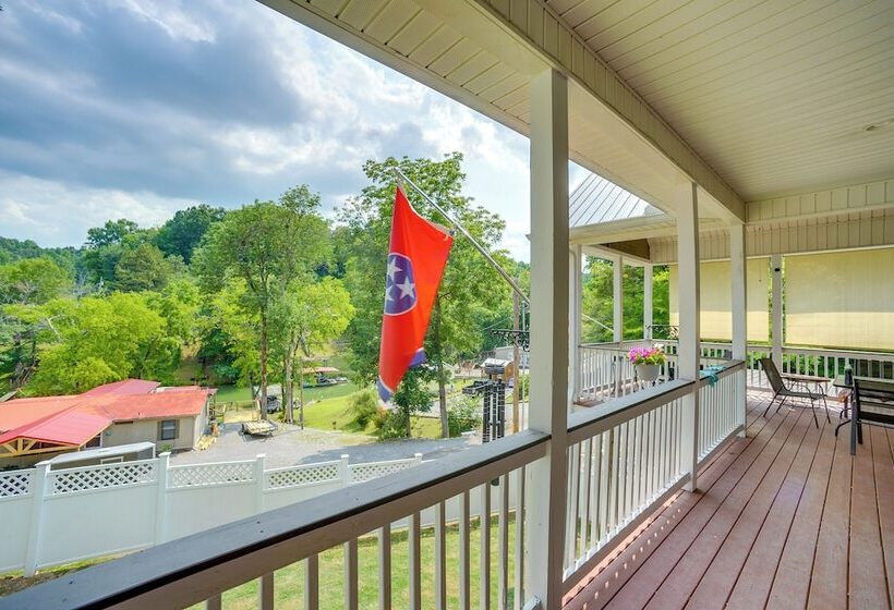 Modern Tims Ford Lake Home W/ Private Dock & Pool!