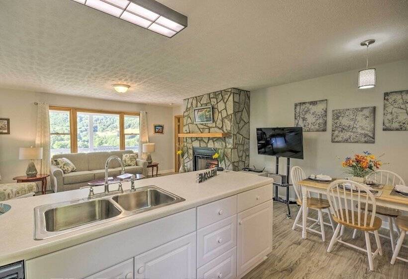 Maggie Valley House W/ Mtn Views   1 Mi To Dt