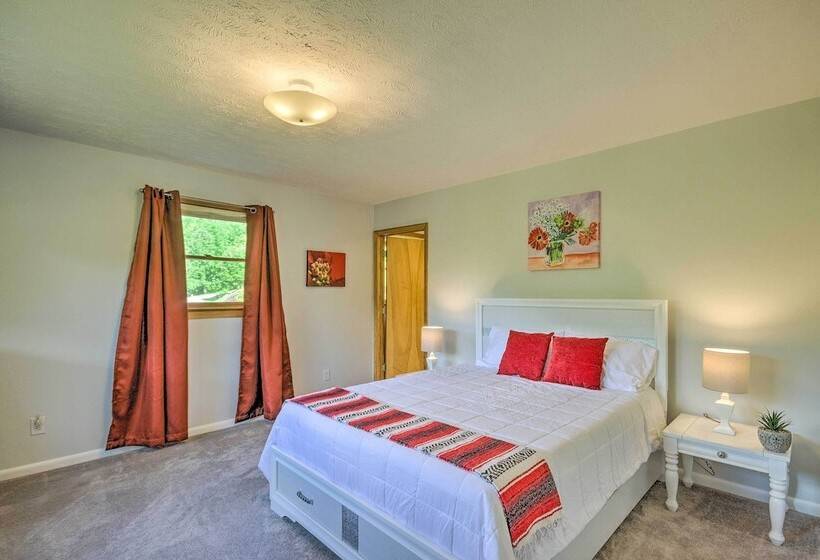 Maggie Valley House W/ Mtn Views   1 Mi To Dt