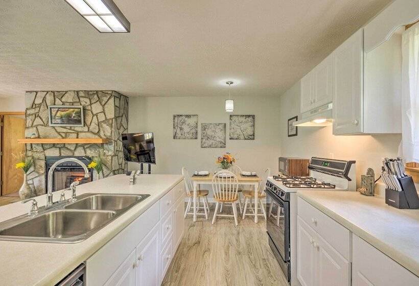 Maggie Valley House W/ Mtn Views   1 Mi To Dt