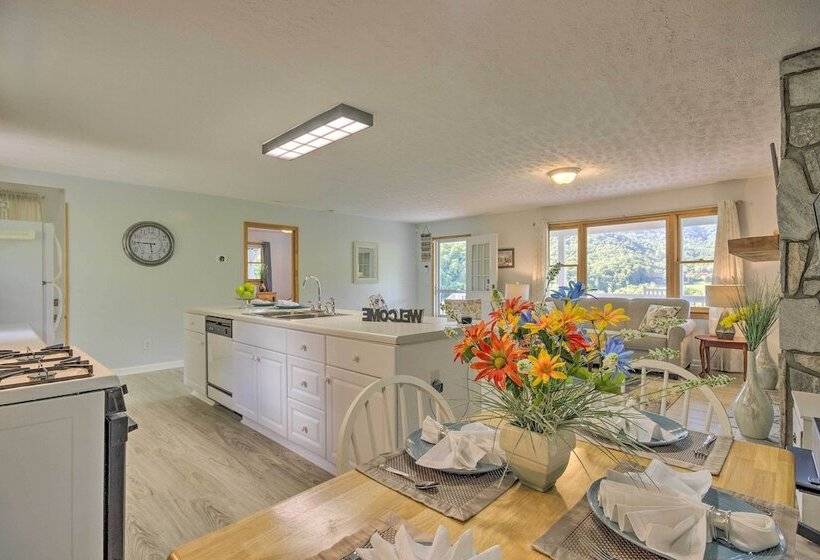 Maggie Valley House W/ Mtn Views   1 Mi To Dt
