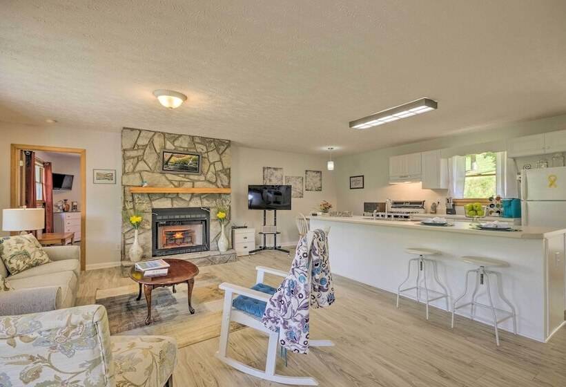 Maggie Valley House W/ Mtn Views   1 Mi To Dt