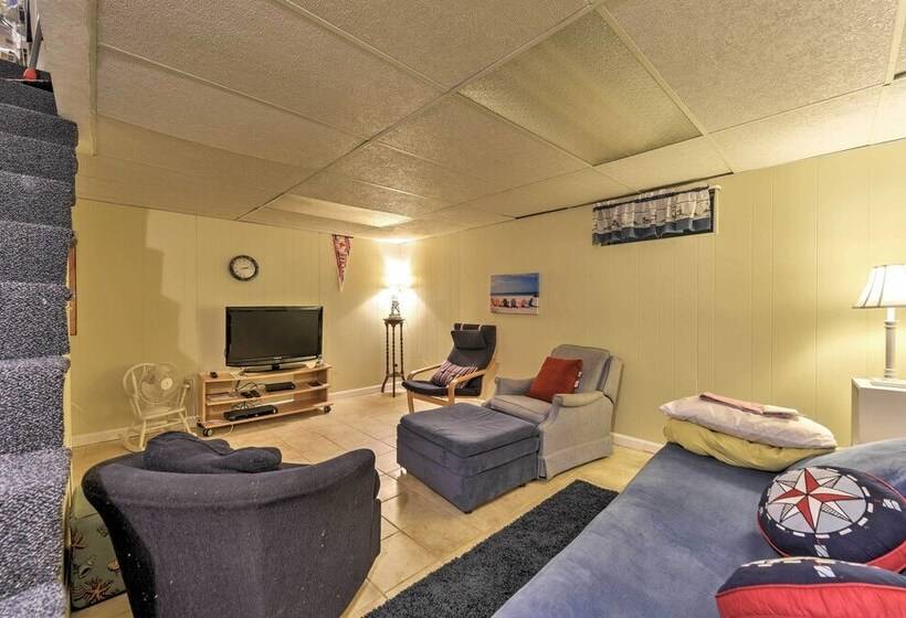 Mashpee House W/ Wraparound Deck   Walk To Beach!