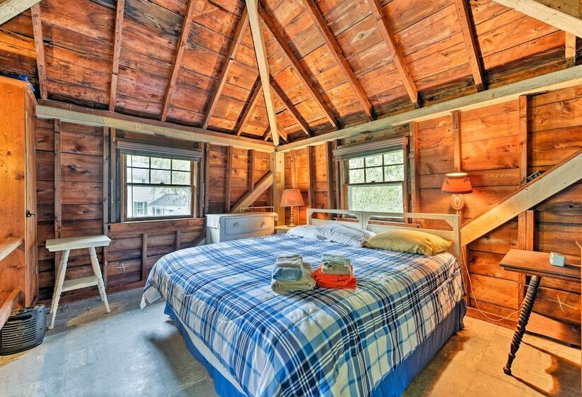 Mattapoisett Home On 7 Acres W/ Private Beach!