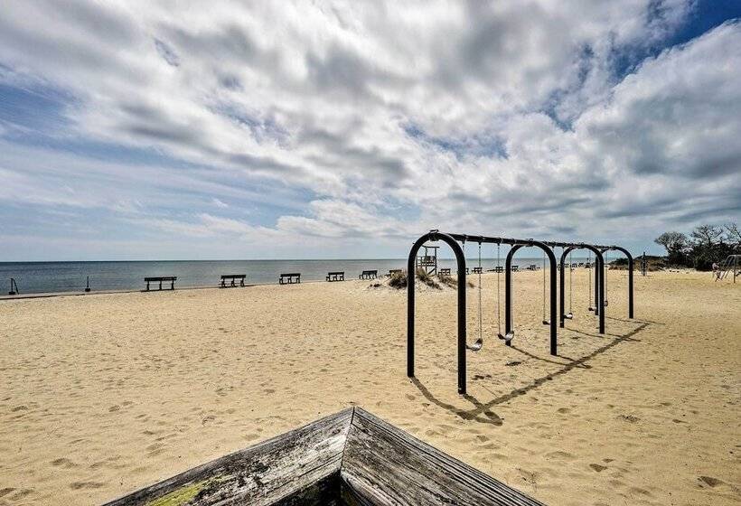 South Yarmouth Retreat W/ Grill: Walk To Beach!