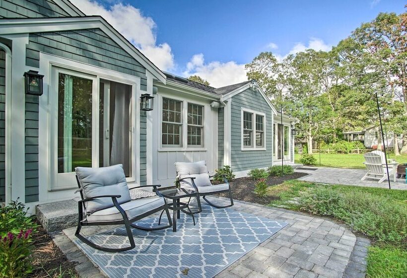 South Yarmouth Retreat W/ Grill: Walk To Beach!