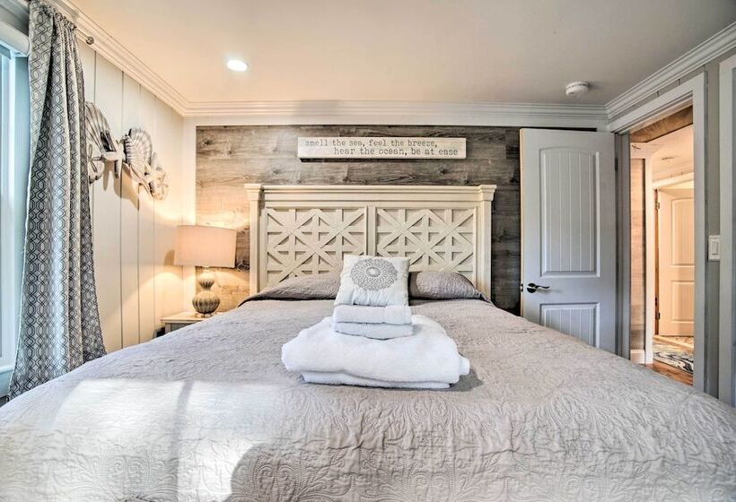 South Yarmouth Retreat W/ Grill: Walk To Beach!