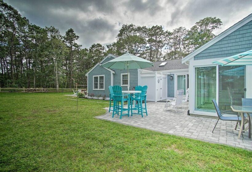 South Yarmouth Retreat W/ Grill: Walk To Beach!