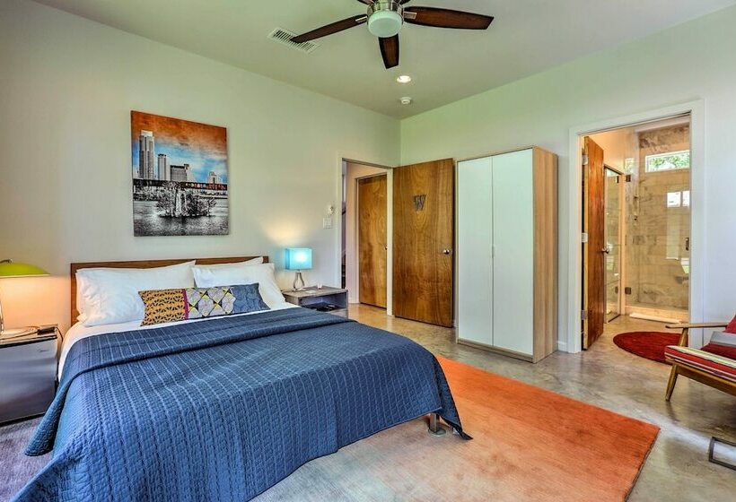 Mod Austin House W/ Deck, Yard & Walkable Location