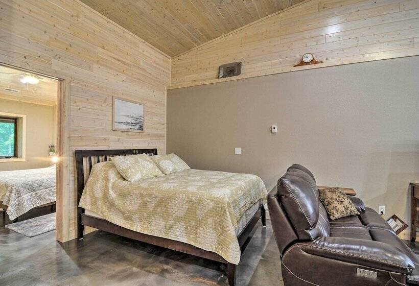 Modern Arcadia Farmhouse On 80 Acres W/ Fire Pit!