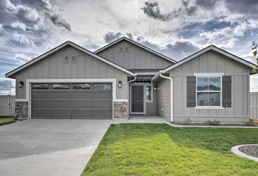 Modern Caldwell House W/ Yard & Furnished Patio!