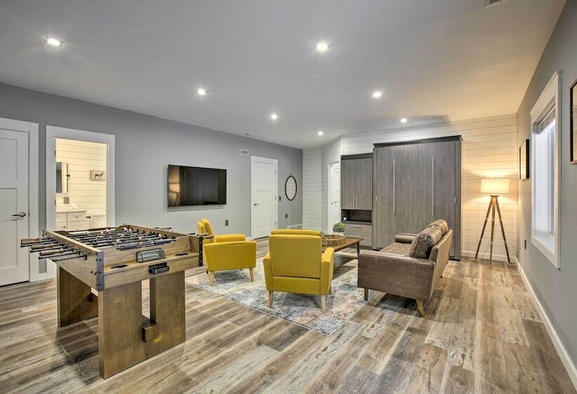 Modern Chic Interlochen Home W/ Deck & Game Room!