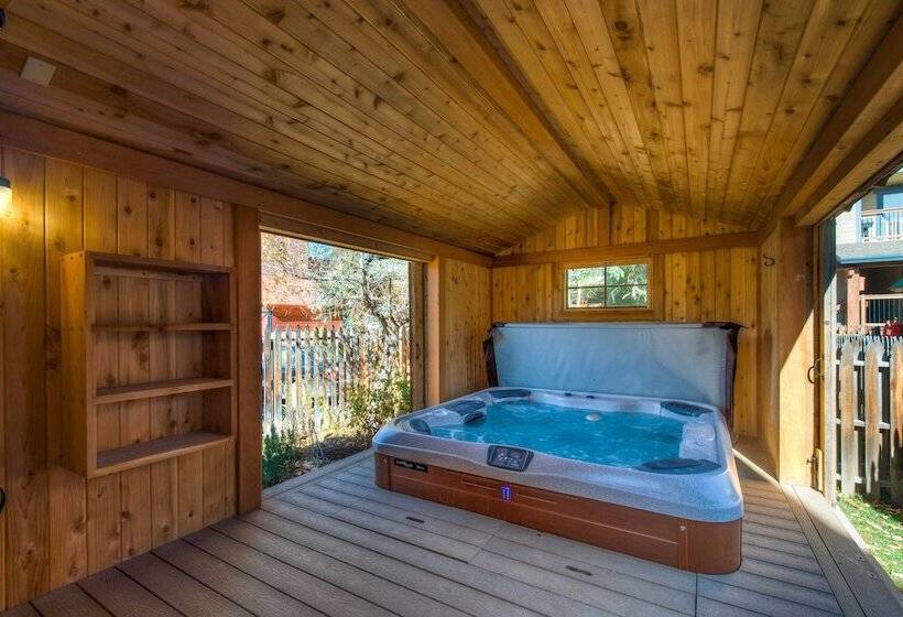 Downtown Breckenridge Cottage: Walk To Main St!