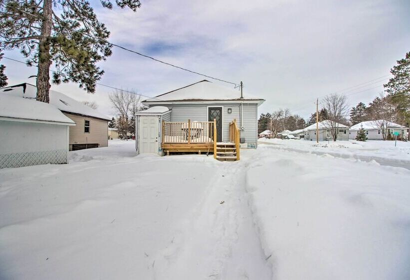 Modern Crosby Retreat < 1 Mi To Serpent Lake!