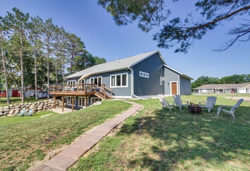 Dock + Kayaks: Alexandria Chain Of Lakes Escape!