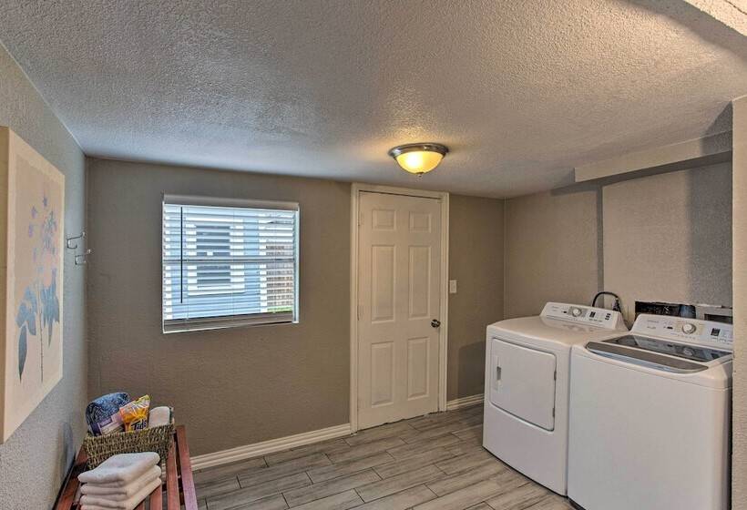 Walk To At&t Stadium: Arlington Home W/ Yard!