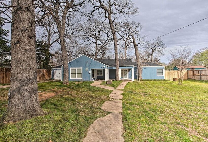 Walk To At&t Stadium: Arlington Home W/ Yard!