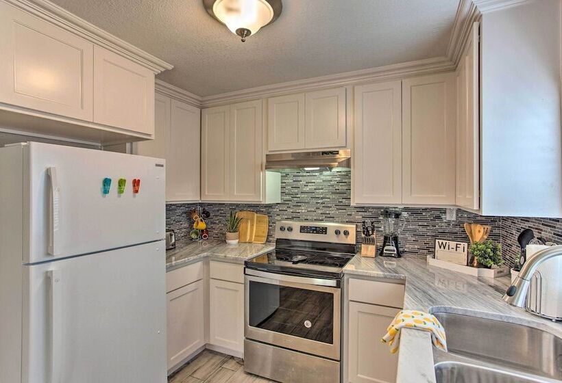 Walk To At&t Stadium: Arlington Home W/ Yard!