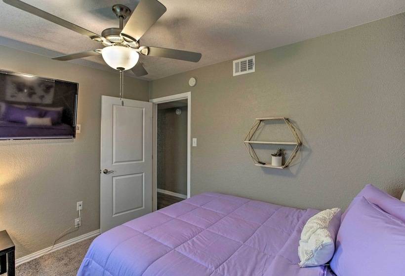 Walk To At&t Stadium: Arlington Home W/ Yard!