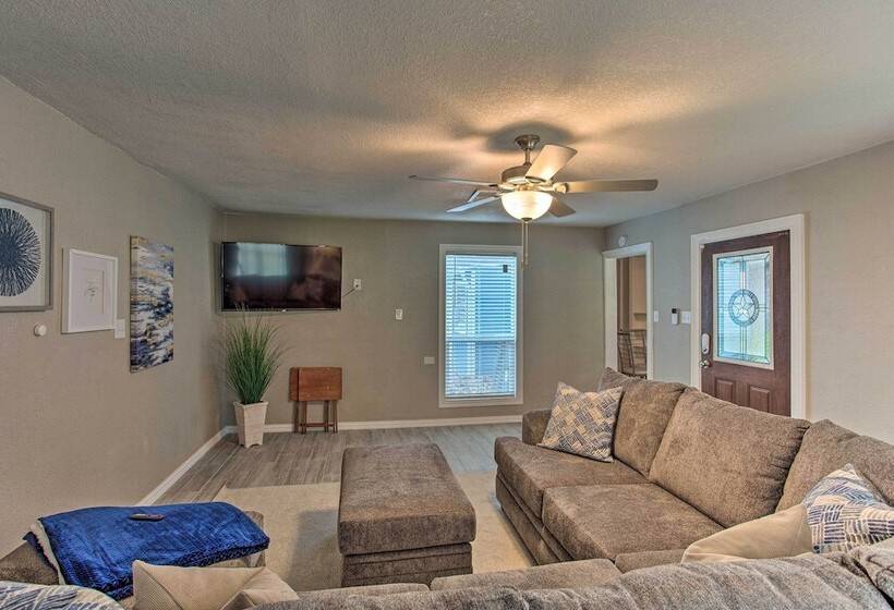 Walk To At&t Stadium: Arlington Home W/ Yard!