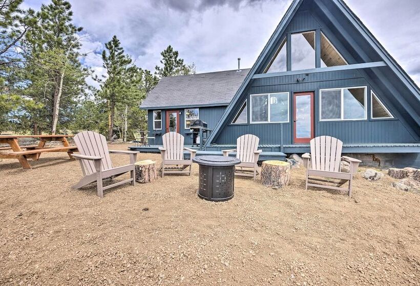 Modern Guffey A Frame Cabin: Grill, 38 Acres!