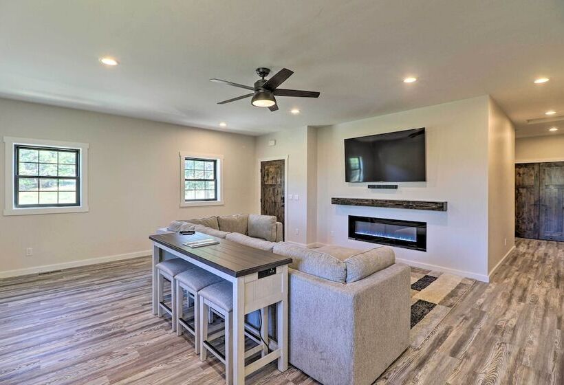 Modern Kalispell Retreat: 37 Mi To Glacier Np