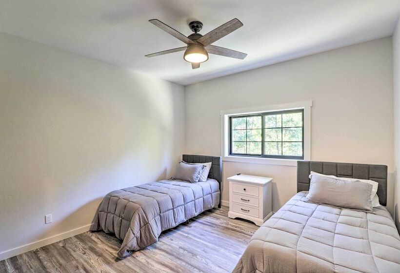 Modern Kalispell Retreat: 37 Mi To Glacier Np