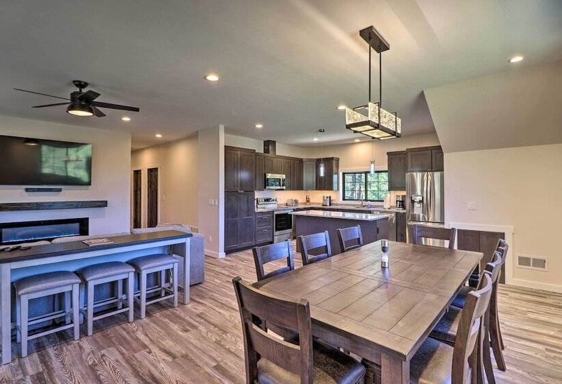 Modern Kalispell Retreat: 37 Mi To Glacier Np