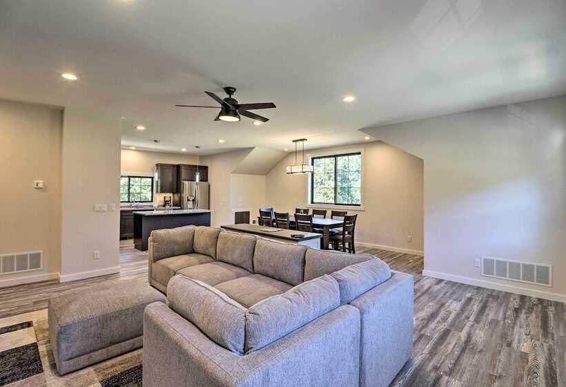 Modern Kalispell Retreat: 37 Mi To Glacier Np