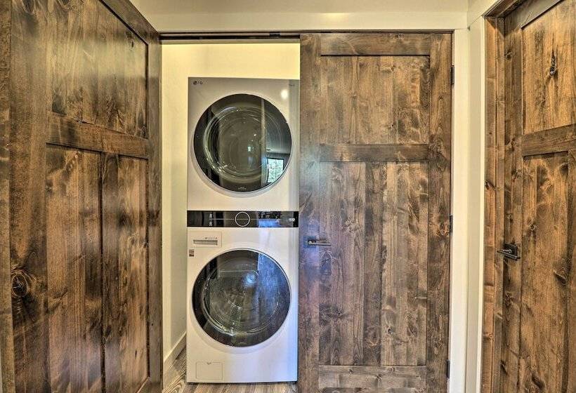 Modern Kalispell Retreat: 37 Mi To Glacier Np