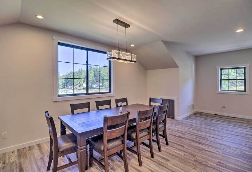 Modern Kalispell Retreat: 37 Mi To Glacier Np