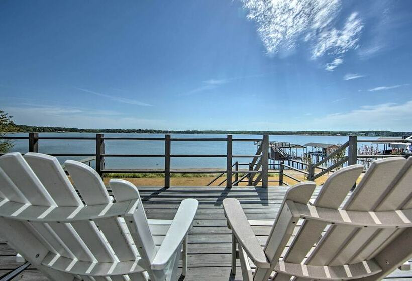 Modern Cedar Creek Lake Retreat W/ Panoramic View!