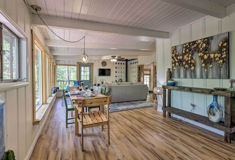 Loch Lomond Cabin W/ Hot Tub, Near Wineries!