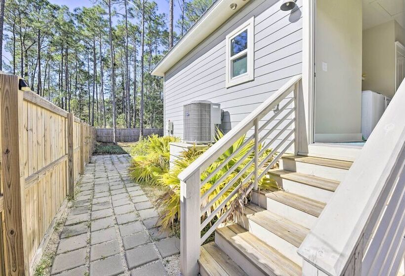 Modern Santa Rosa Beach Retreat W/ Yard & Patio!