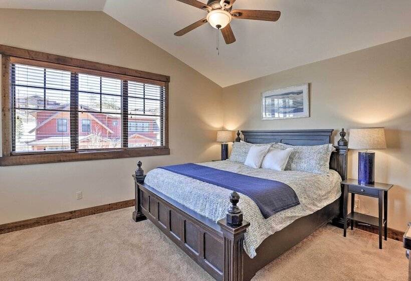 Mtn View Fraser Home W/ Hot Tub Near Skiing!