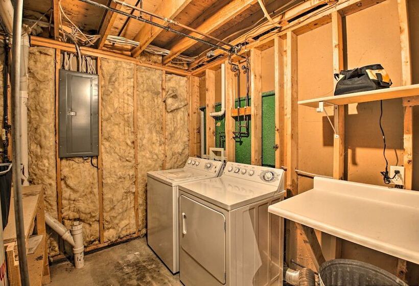 Spacious Ski In/out Black Mountain Home W/ Deck!