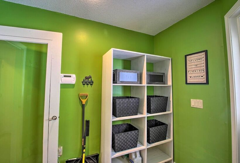 Spacious Ski In/out Black Mountain Home W/ Deck!