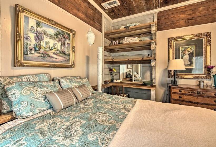 Home W/ Large Deck & Bbq Grill In New Braunfels